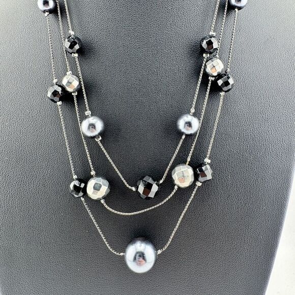 Vintage 3-Strand Bead Necklace Signed NY Retro Glamour Timeless Elegance - Picture 4 of 10